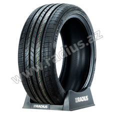 Solus TA21 225/40 R18